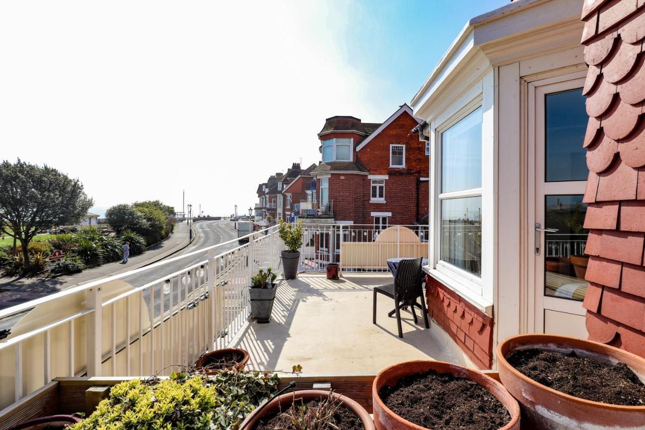 The New England Hotell Eastbourne Exteriör bild