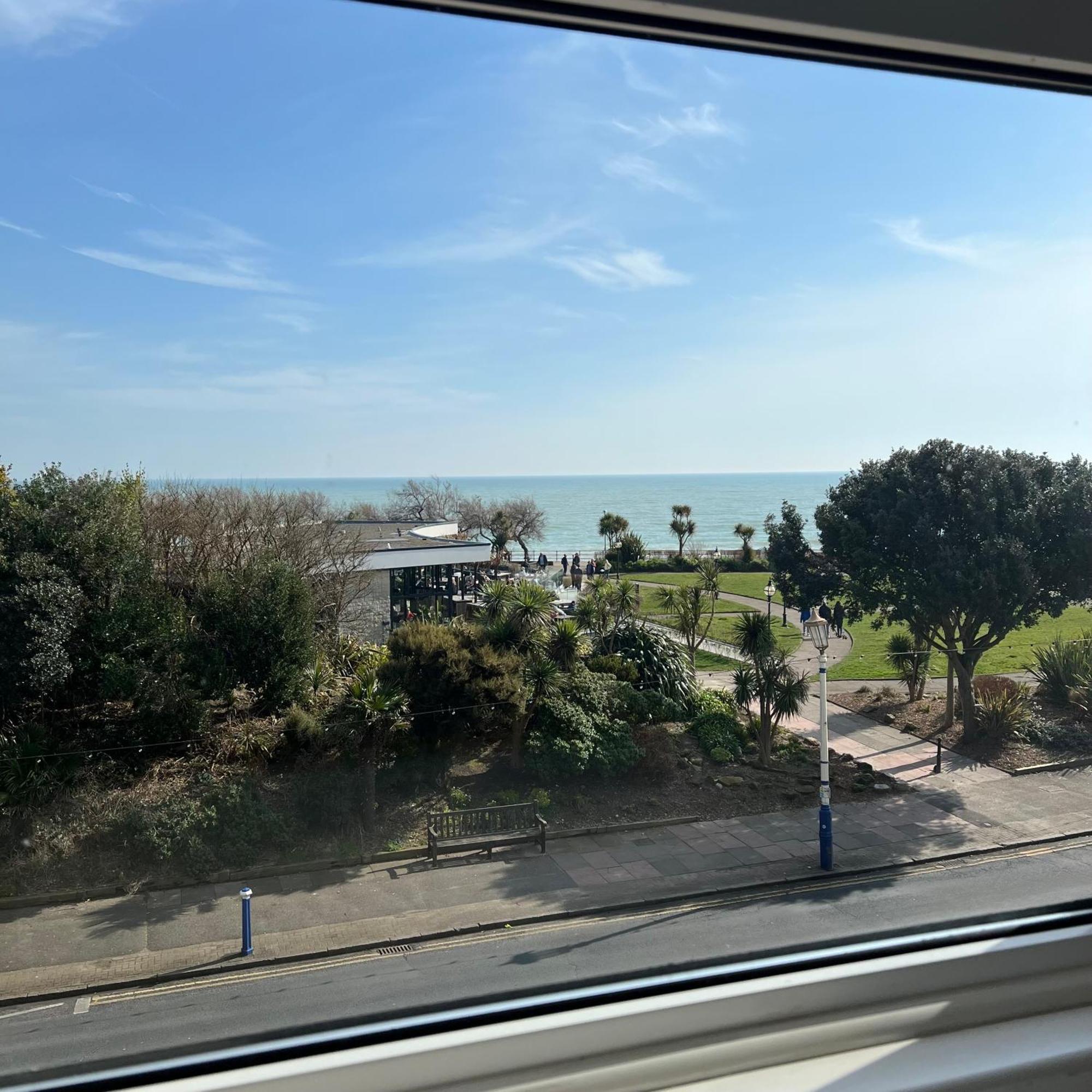 The New England Hotell Eastbourne Exteriör bild